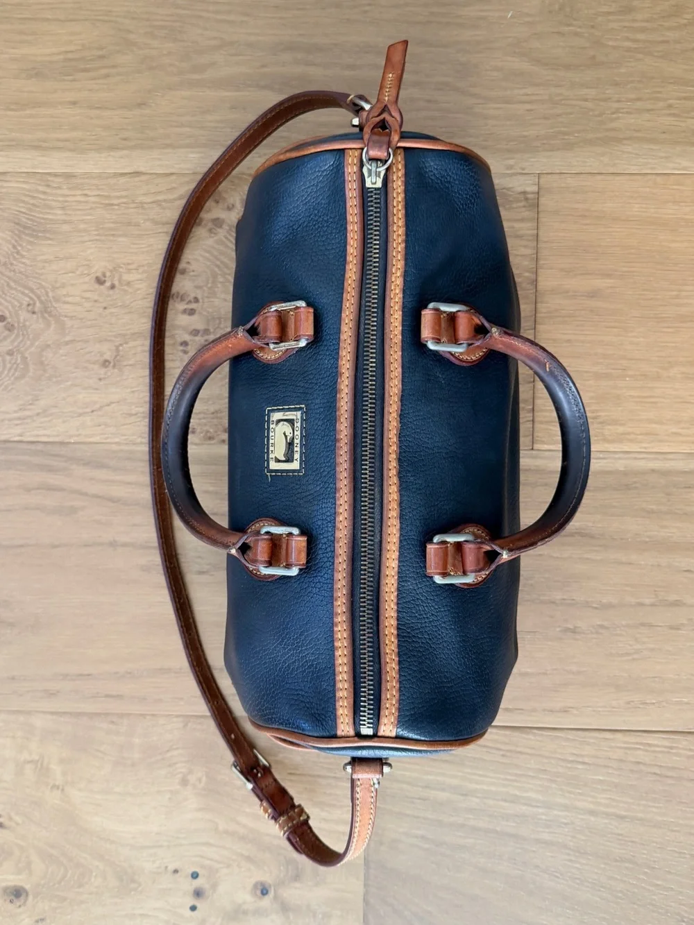 Dooney & Bourke Pebble Leather Duffle Satchel Bag Black Tan Medium Classic Prep